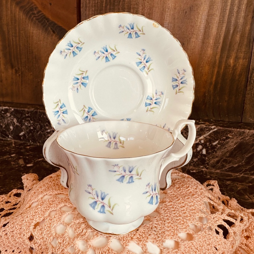 Vintage Royal Albert Tea Cup And Saucer Set, Bone China Made In England